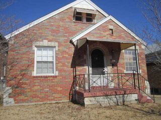 Foreclosed Home - 5067 PERNOD AVE, 63139