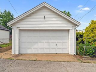 Foreclosed Home - 6616 MARQUETTE AVE, 63139