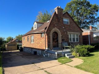 Foreclosed Home - 1540 MCLARAN AVE, 63147