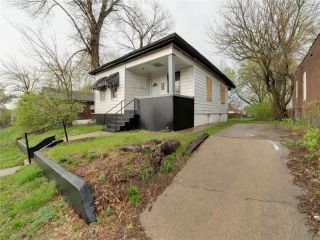 Foreclosed Home - 8922 EDNA ST, 63147