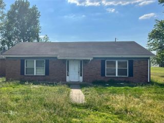 Foreclosed Home - 5415 N HIGHWAY 94, 63301