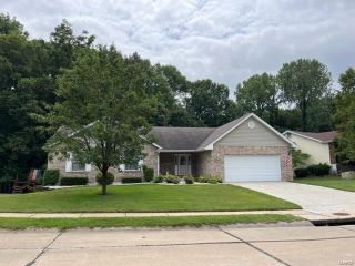 Foreclosed Home - 1028 PICARDY LN, 63301