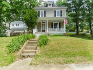 Foreclosed Home - 218 N 4TH ST, 63301