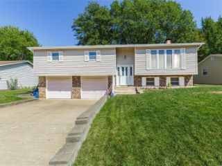 Foreclosed Home - 2824 OLDE GLOUCESTER DR, 63301