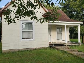 Foreclosed Home - 805 S CLARK ST, 63333