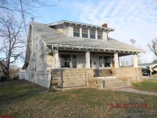 Foreclosed Home - 305 W CENTENNIAL AVE, 63334