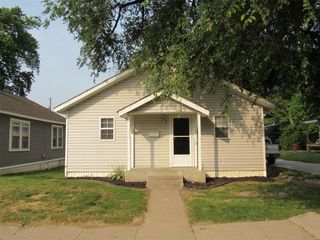 Foreclosed Home - 402 N 3RD ST, 63343