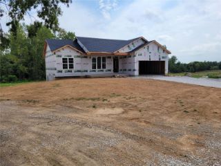 Foreclosed Home - 947 N HIGHWAY 79, 63347