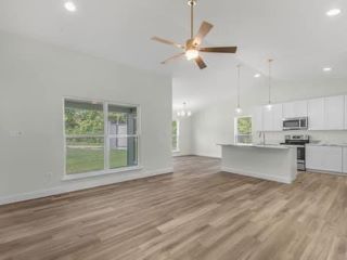 Foreclosed Home - List 101075726