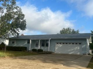 Foreclosed Home - 131 CASTLEWOOD DR, 63379