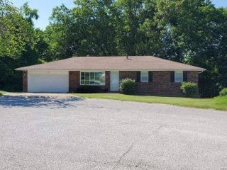 Foreclosed Home - 27 COACHLIGHT DR, 63401