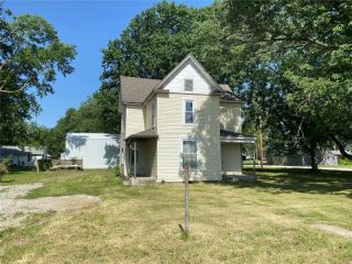 Foreclosed Home - 212 N FOSTER ST, 63436