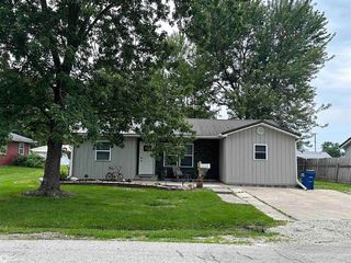 Foreclosed Home - 511 N 20TH ST, 63565