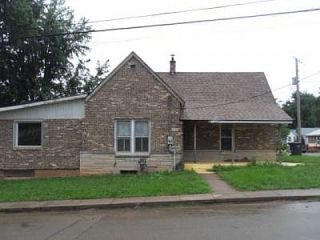 Foreclosed Home - 802 HIGH ST, 63645