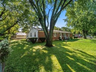 Foreclosed Home - 407 S WOOD AVE, 63645