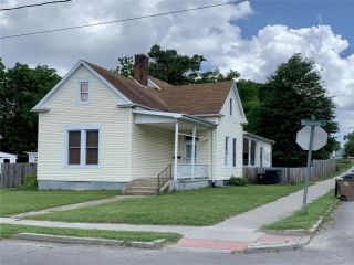Foreclosed Home - 1002 BLOOMFIELD RD, 63703