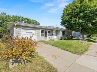 Foreclosed Home - 203 S BENTON ST, 63703