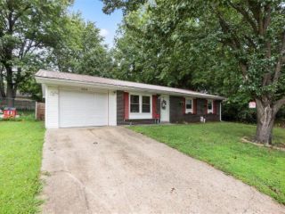 Foreclosed Home - 2010 BRINK AVE, 63703