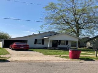 Foreclosed Home - 813 LAKE ST, 63801