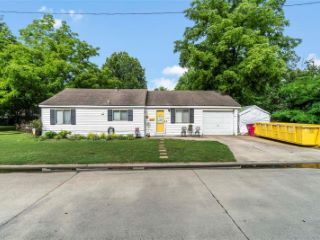 Foreclosed Home - 135 N 3RD ST, 63801