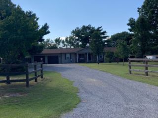 Foreclosed Home - 402 DACUS DR, 63801