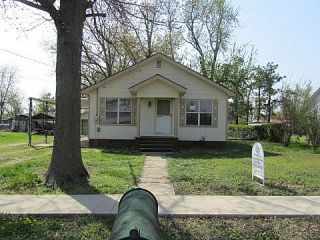 Foreclosed Home - 413 S WALNUT ST, 63822