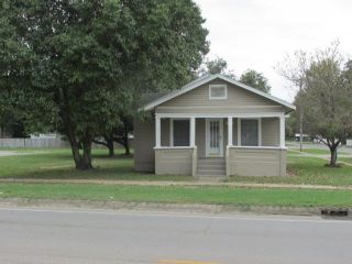 Foreclosed Home - 301 S WALNUT ST, 63822