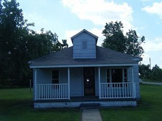 Foreclosed Home - 403 N HICKORY ST, 63823