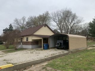 Foreclosed Home - 400 BARBARA ST, 63825