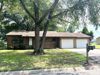 Foreclosed Home - 1209 COLLINS AVE, 63830