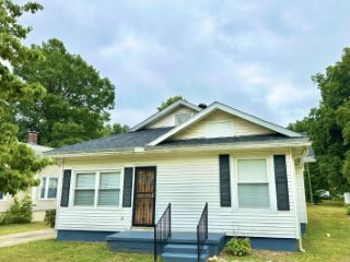 Foreclosed Home - 1005 E COMMERCIAL ST, 63834