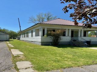 Foreclosed Home - 332 S ELM ST, 63841