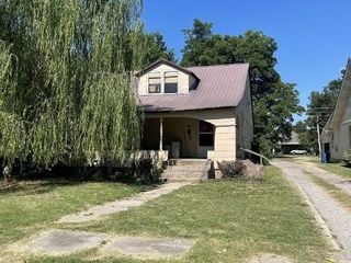 Foreclosed Home - 303 N MADISON ST, 63863