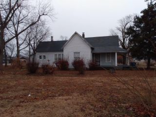 Foreclosed Home - 412 E HOWARD ST, 63863