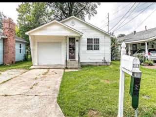 Foreclosed Home - 2003 KENTUCKY AVE, 63901