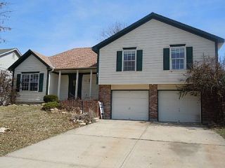 Foreclosed Home - 402 KIMBERLY DR, 64012