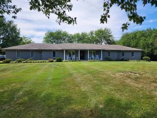 Foreclosed Home - 21302 S SHELBY LN, 64012