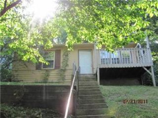 Foreclosed Home - 120 WILDWOOD ST, 64024