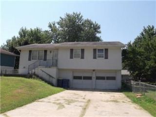 Foreclosed Home - 109 WILSON PL, 64024