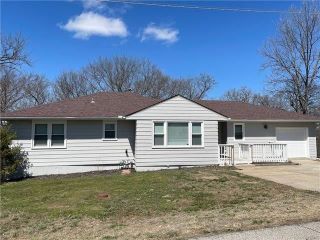 Foreclosed Home - 600 GARLAND ST, 64024