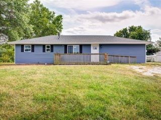 Foreclosed Home - 1207 92 HWY, 64024