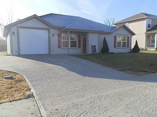 Foreclosed Home - 213 SW CREEK RIDGE DR, 64029
