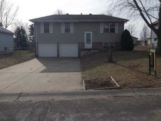 Foreclosed Home - 1303 NW GOLFVIEW DR, 64029