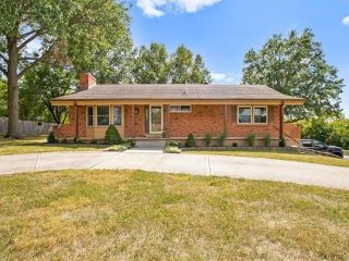Foreclosed Home - 34203 E PINK HILL RD, 64029