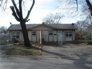 Foreclosed Home - 6103 E 153rd Terr Unit A B, 64030