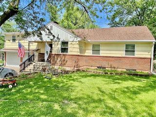 Foreclosed Home - 13407 BYARS RD, 64030