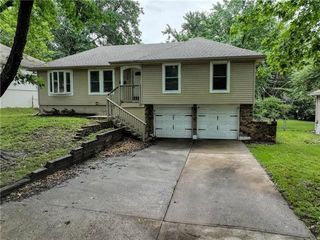 Foreclosed Home - 7709 E 119TH ST, 64030