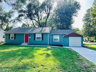 Foreclosed Home - 12702 12TH ST, 64030
