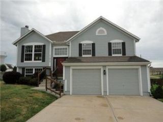 Foreclosed Home - 1404 ROLLING DR, 64034