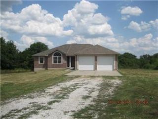 Foreclosed Home - 719 NW 1501ST RD, 64040